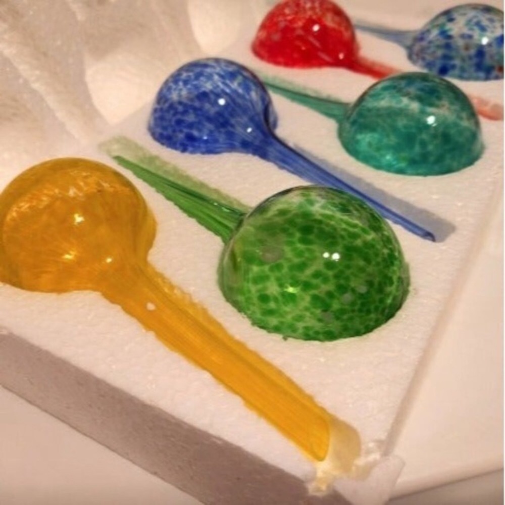 6-Pack Plant Watering Globes - Self Watering Bulbs 6" L x 2.5" D. 150ml